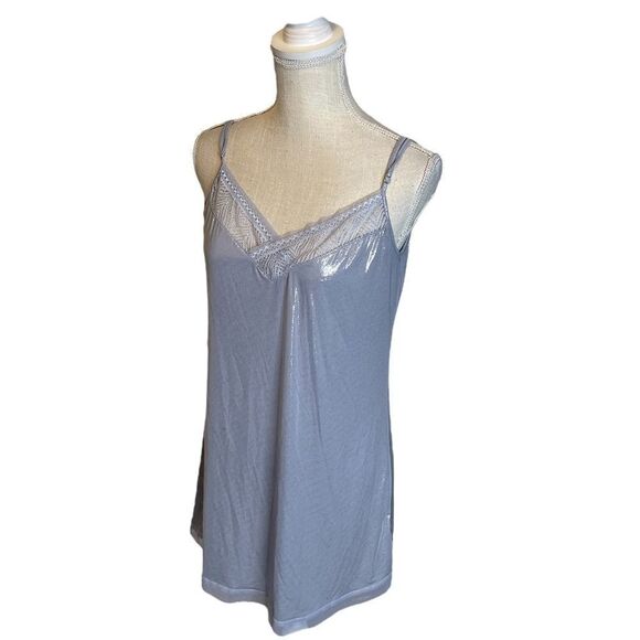 Victoria’s Secret Periwinkle Shimmery Babydoll Negligée Size Small - Picture 6 of 14